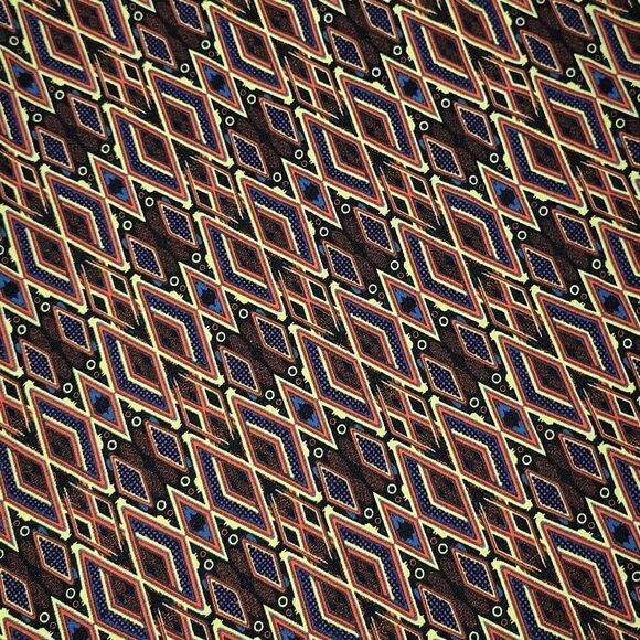 NWT Lularoe Cassie Pencil Skirt Lightweight Stretch Size M 10-12 - Picture 3 of 7